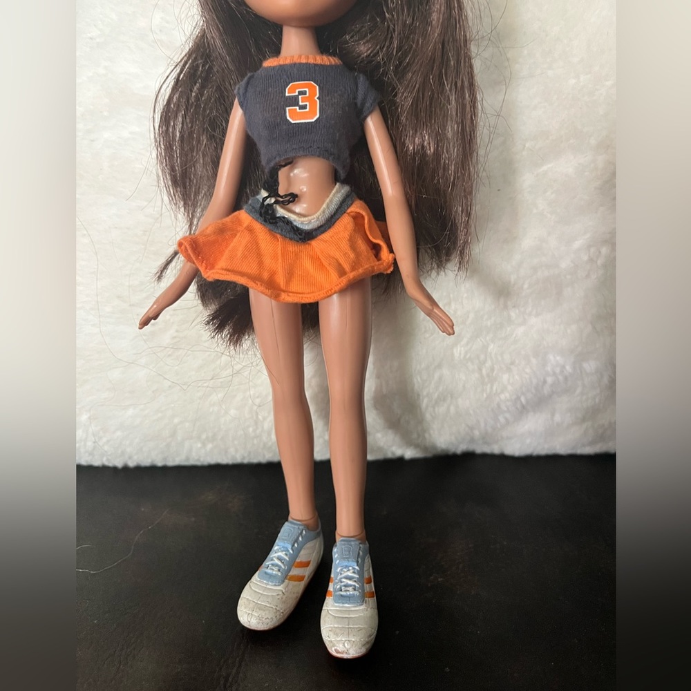 Bratz Play Sportz Slammin Soccer 2005 Yasmin 1st Edition Outfit
